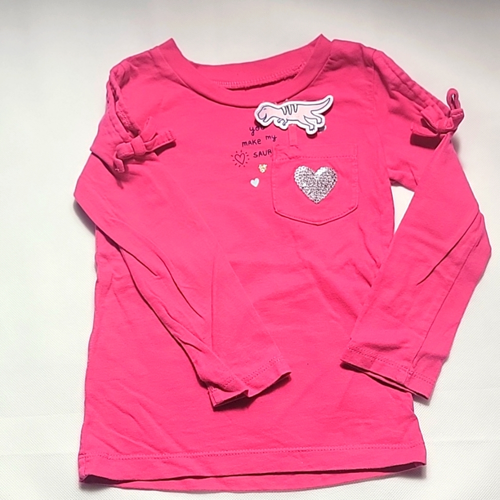 T-shirt long sleeve size 2t